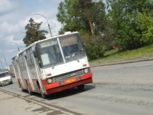 В Екатеринбурге будут чистить от грязи не только дороги, но и тротуары