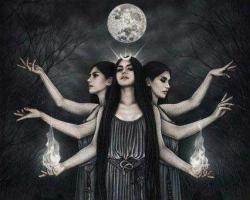 Altar of Hecate.  Introduction to the cult of Hecate.  Petitions to the underground gods